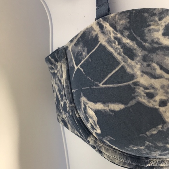 Pink Victoria's Secret Wear Everywhere Multi Way Push Up Bra Size 32DD - Picture 4 of 10